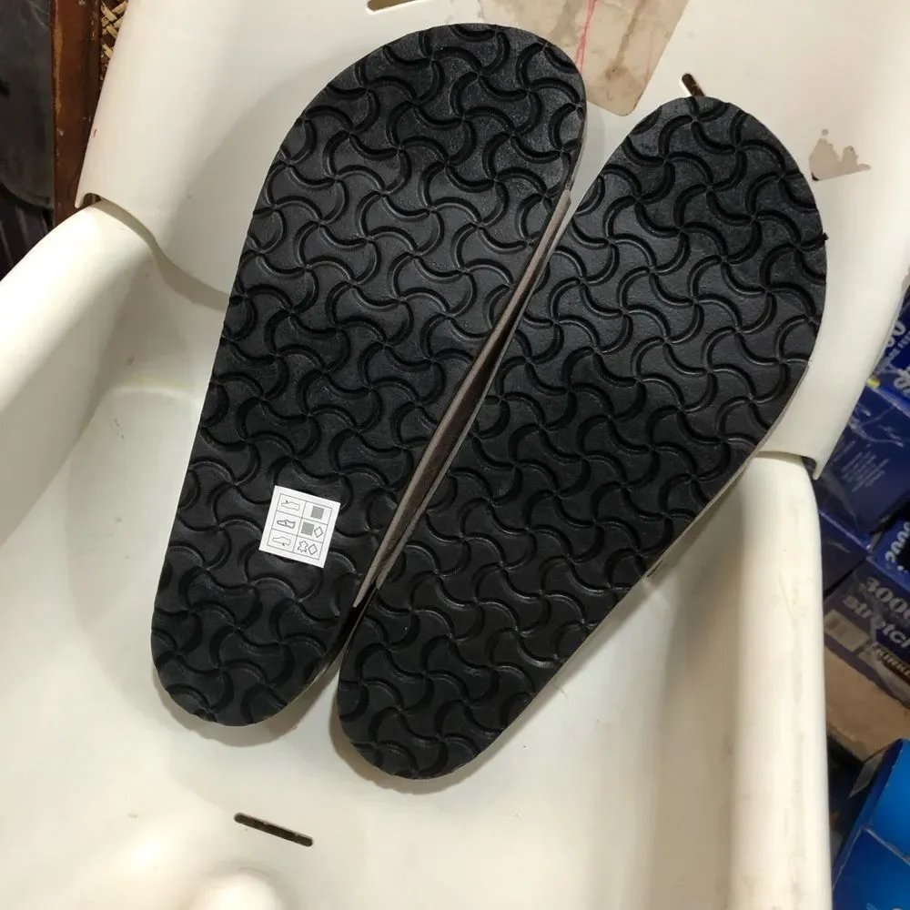 Skechers ladies size 10 in brown - Picture 2 of 3